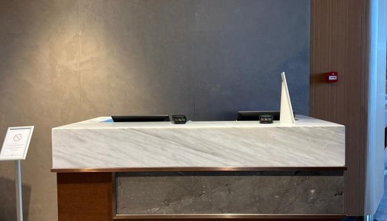 ALPACA WHİTE MUADİLİ MUĞLA BEYAZI VE PEARL MAROON MERMER